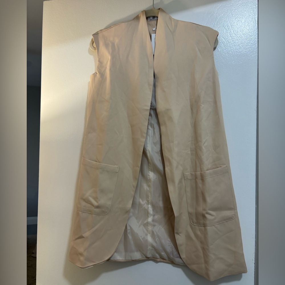 Chic Sleeveless Tan Vest with removable tie belt